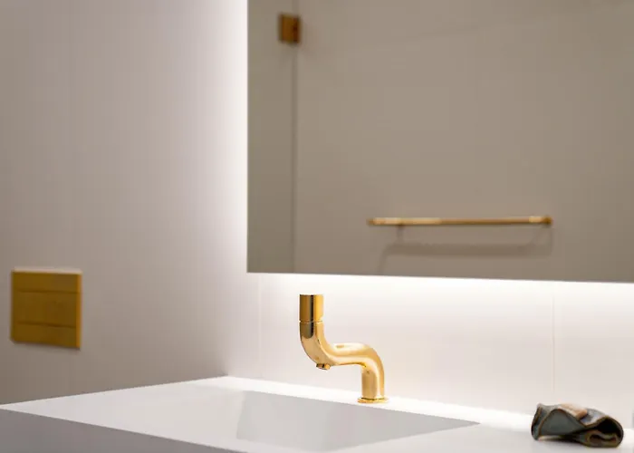 Cynthia Daire Ponta Delgada