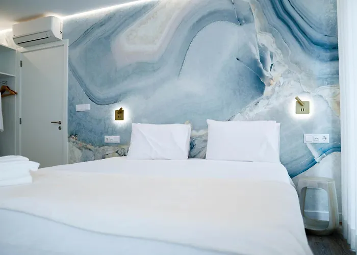 Cynthia Ponta Delgada